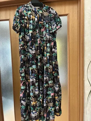 미에레 그랑데 보타니컬 애니멀 무늬 티어드 원피스 F