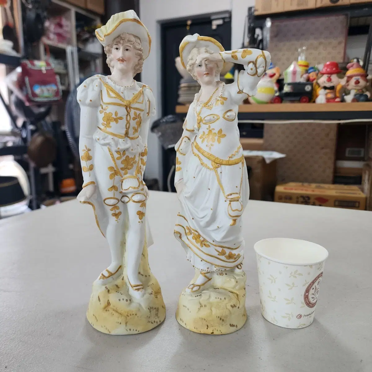 유럽에서온 오래된 빈티지 도자기 높이28.8cm 27cm 세트에95000원