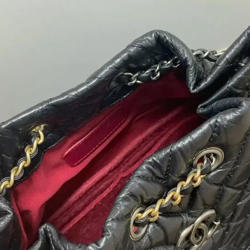 샤넬 28번대 가브리엘 쉐브론 백팩 스몰 제니가방 사진 6