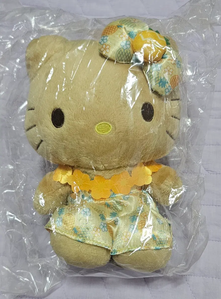 산리오 하와이 키티 돌플랜테이션 인형 팔아요