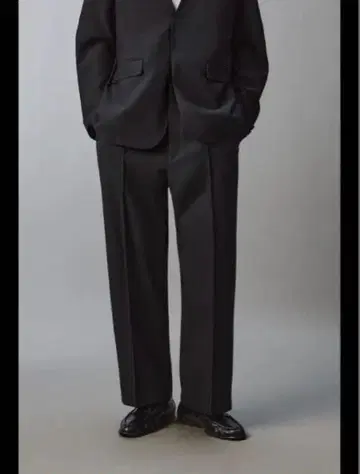 ZARA 릴랙스핏 수트 팬츠