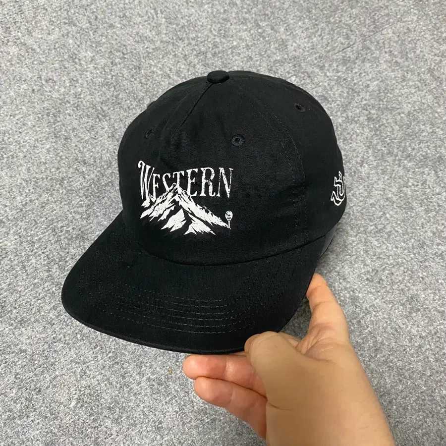 Western Tennis 웨스턴 테니스 마운틴 자수 스냅백 블랙 캡