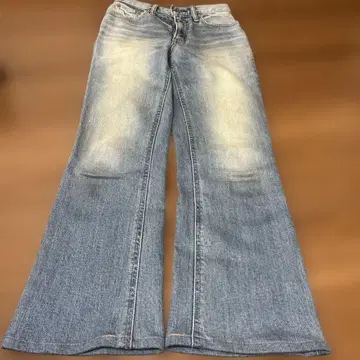 23SLY JEANS 플레어 데님 팬츠 라이트 블루
