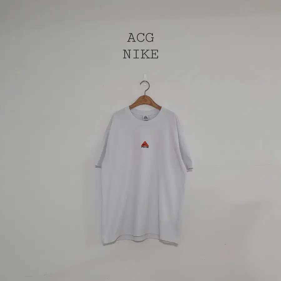 세일)No.26080105 나이키 ACG 반팔 티셔츠 퍼플