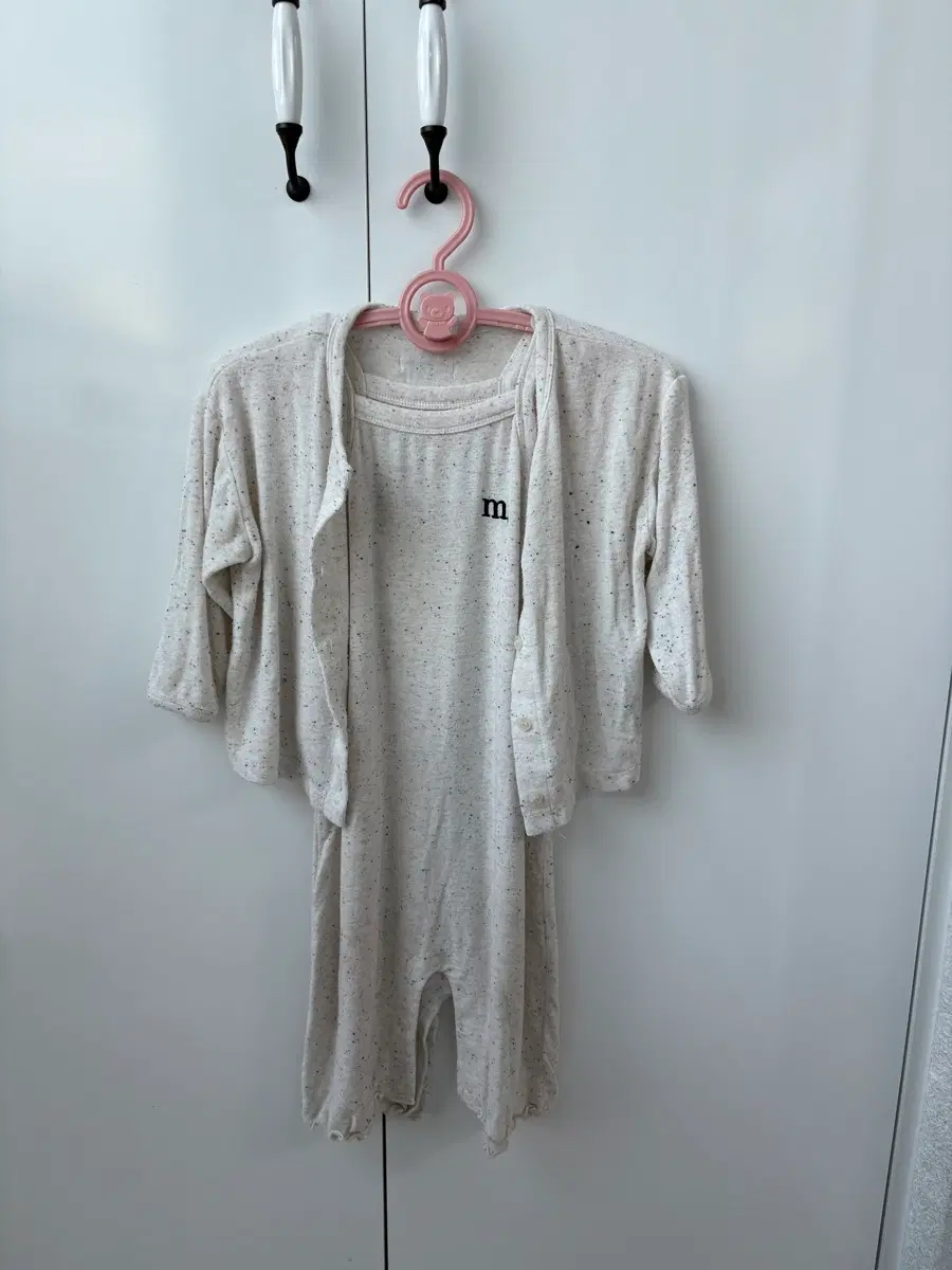 마마블랑 바디수트 + 가디건 세트 90정도(착용샷 있음)
