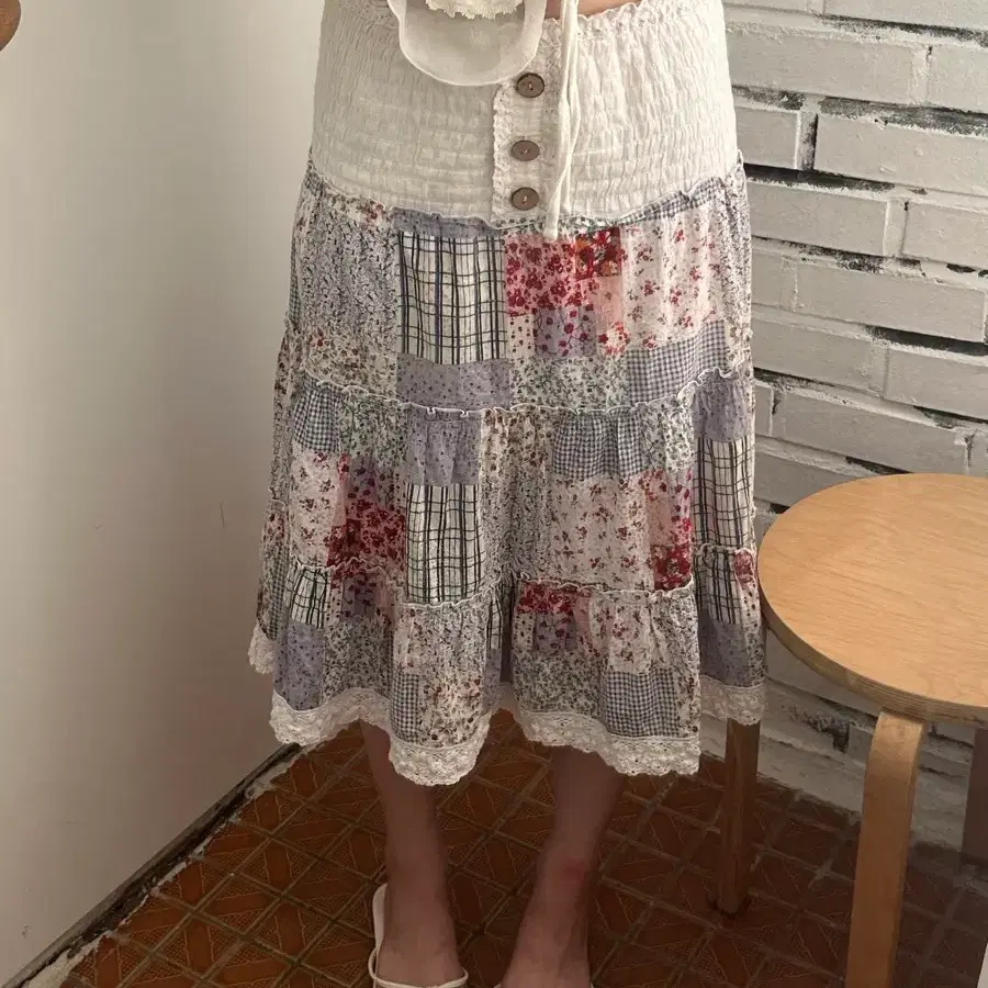 모리 니혼진 버튼 패치 스커트