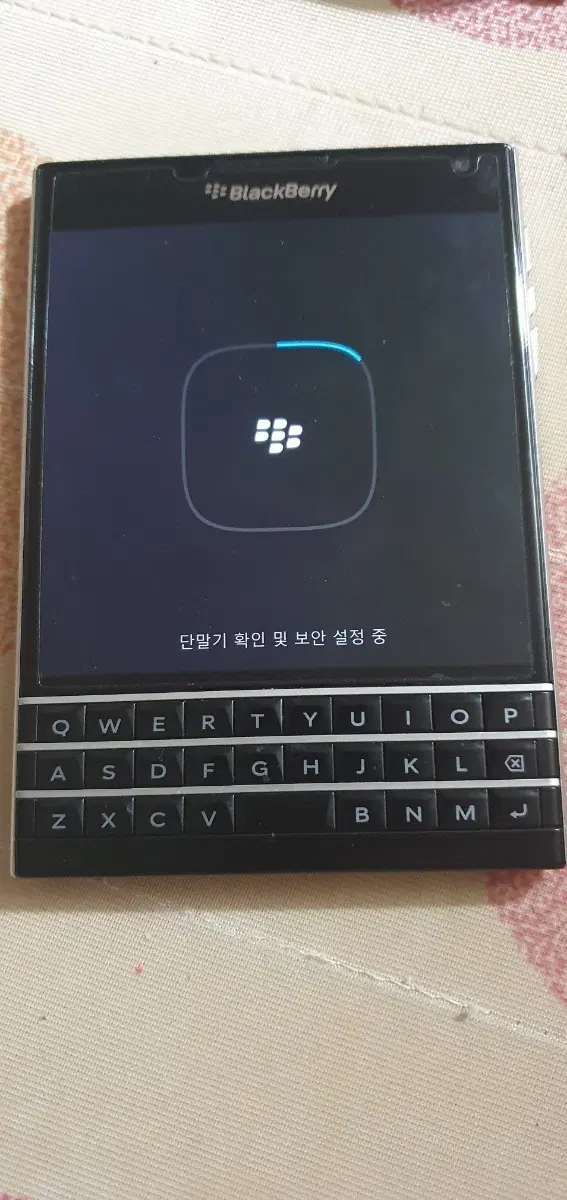 블랙베리 패스포트 Blackberry Passport