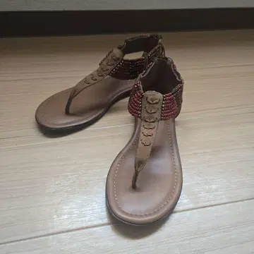 MINNETONKA 비즈 장식 플립플랍