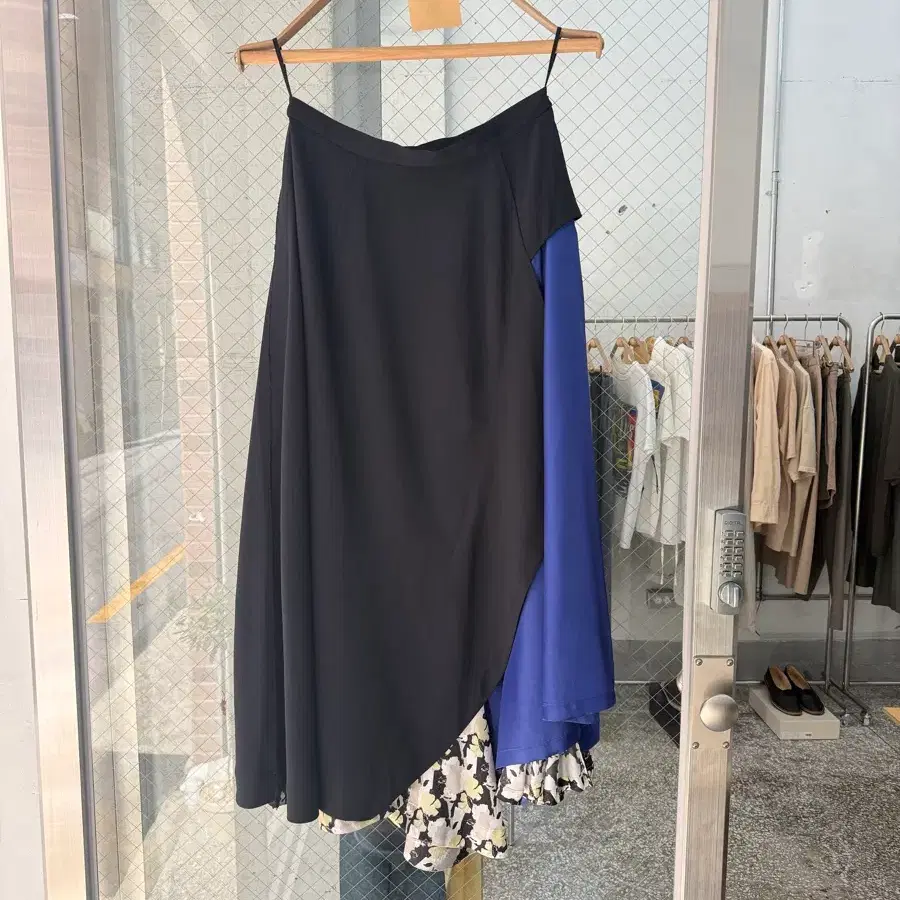 TOGA ARCHIVES Layered Asymmetry Skirt