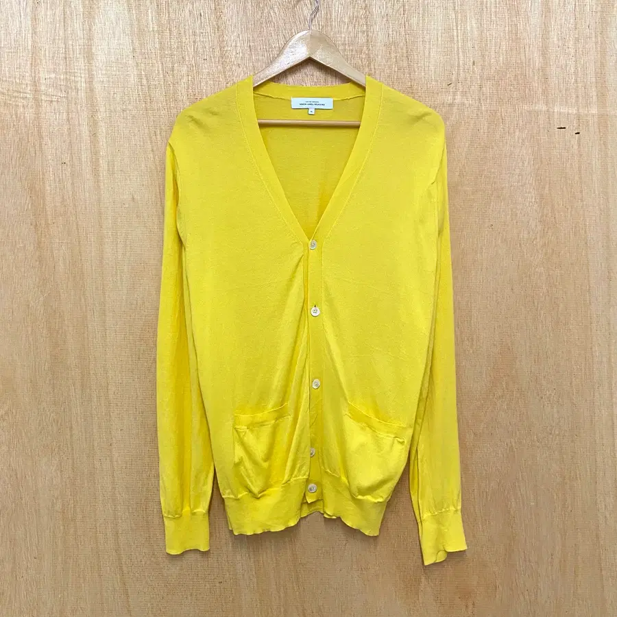 UNITED ARROWS cardigan 유나이티드 애로우즈 개나리색 가디건