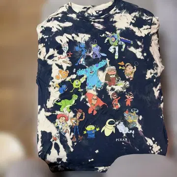 PIXAR 캐릭터 올 패턴 블리치 가공 T셔츠