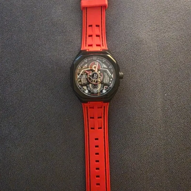 보네스티가티 손목시계 (급처)