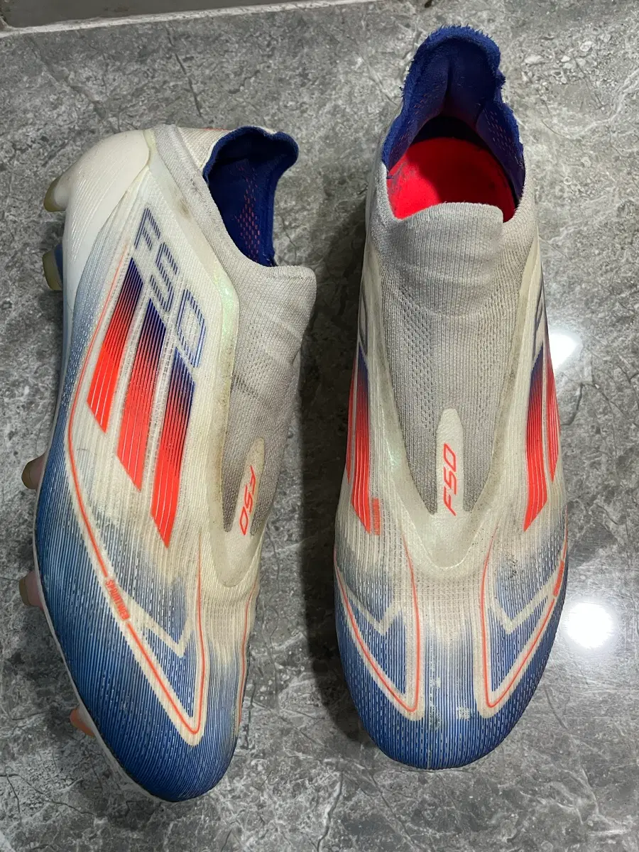 아디다스 F50 축구화