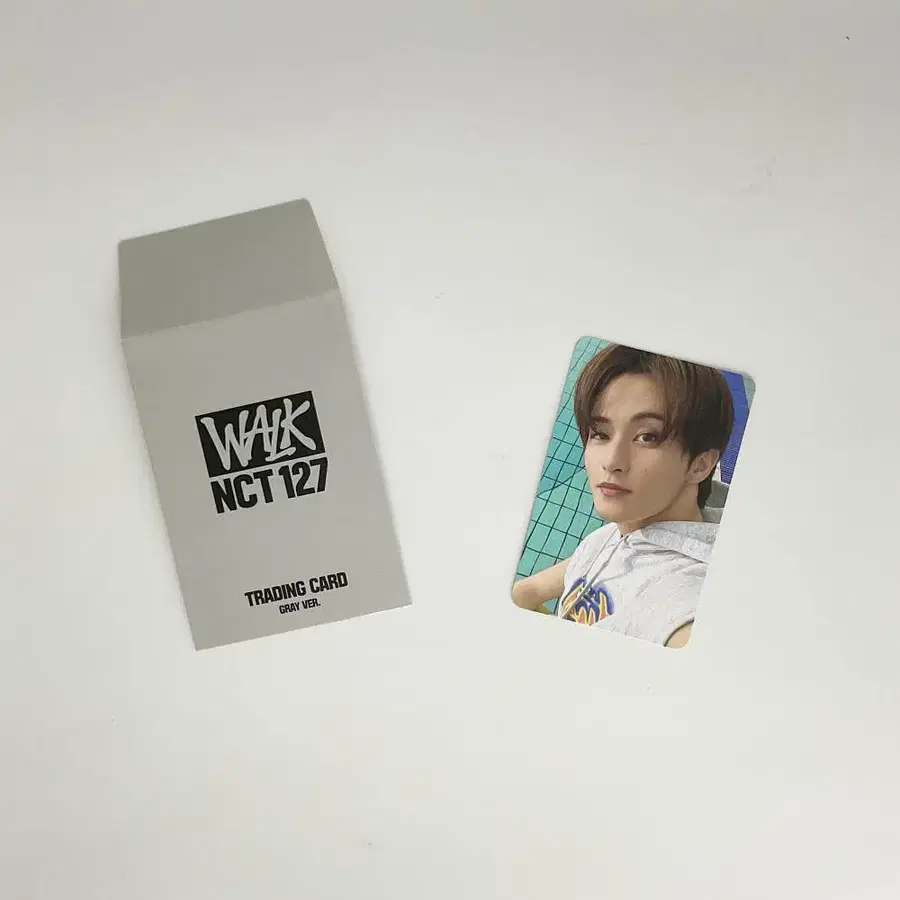 엔시티127 마크 워크온더비트 트레이딩카드 포토카드 그레이버전 NCT127 MARK WALK ON THE BEAT TRADINGCARD PHOTOCARD GRAY_2