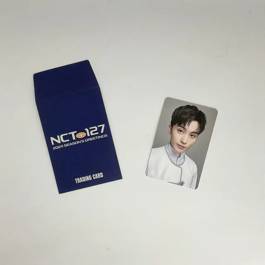 엔시티127 마크 2024 시즌그리팅 포토카드 A_2 NCT 127 MARK 2024 SEASON'S GREETINGS PHOTOCARD A_2