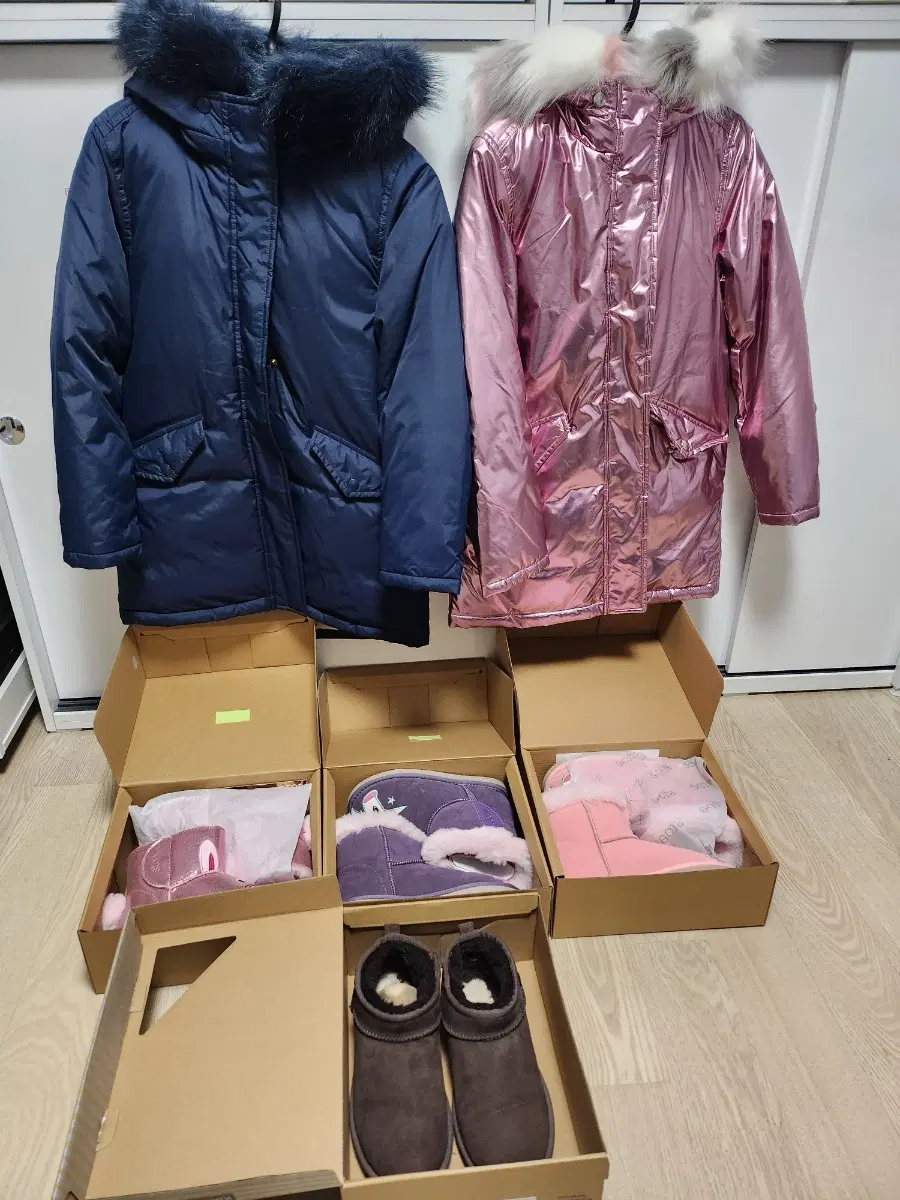 여아 노스페이스 롱패딩 파카패딩 + 스토부츠 새상품 일괄 정리합니다 장화 드려요