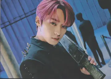 StrayKids ODDINARY LeeKnow 미니 포스터