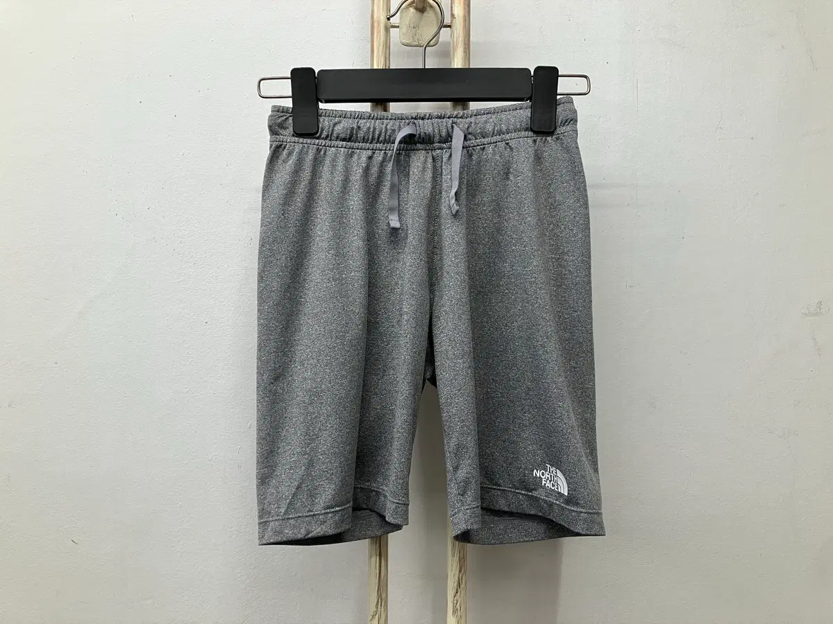 노스페이스(THE NORTH FACE) 아동 반바지 130