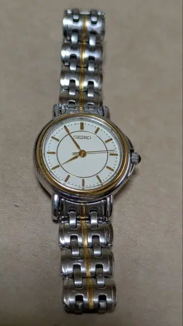 세이코 SEIKO 1F21-0M00 여성용 손목시계