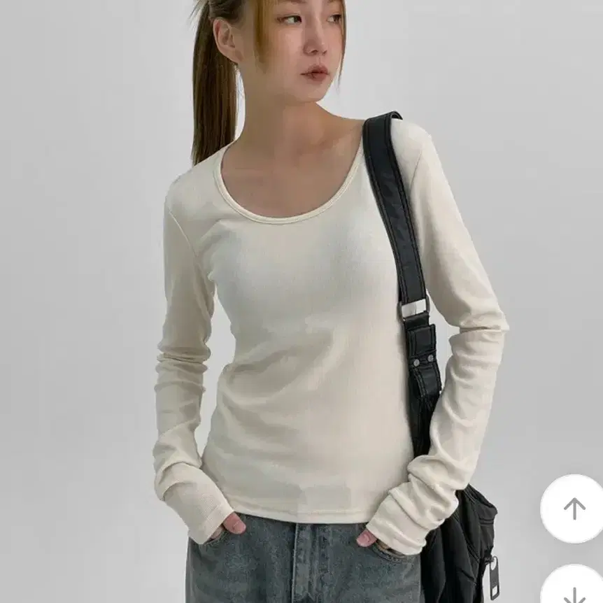 블랙업  [MADE] 더츠비 유넥 긴팔티 크림