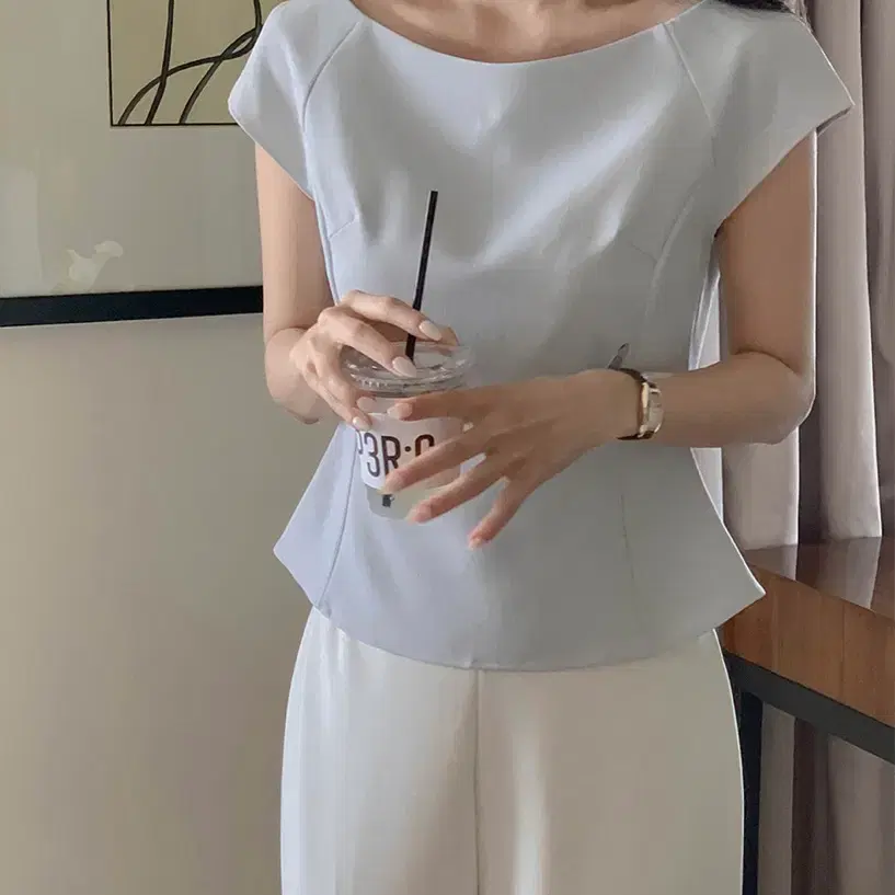 보트넥 캡소매 블라우스(하객룩/출근룩/여름블라우스)