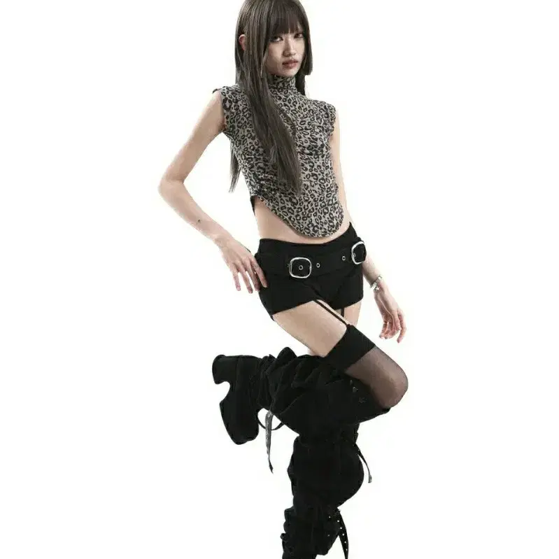 카이야 caroline short black