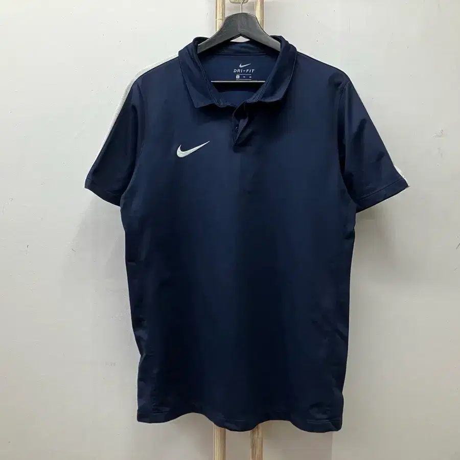 1 나이키(NIKE) 카라 반팔티 XL