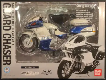 반다이 S.H.Figuarts 가면라이더 아기토 가드 체이서