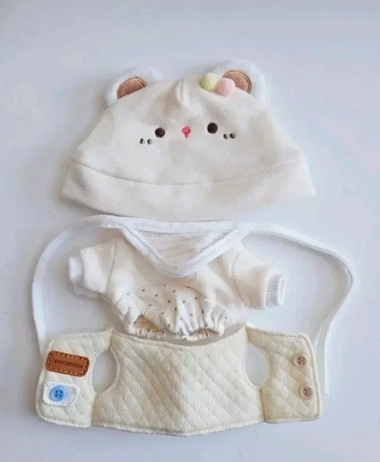 20cm 인형옷 곰돌이 모자 + 조끼 세트