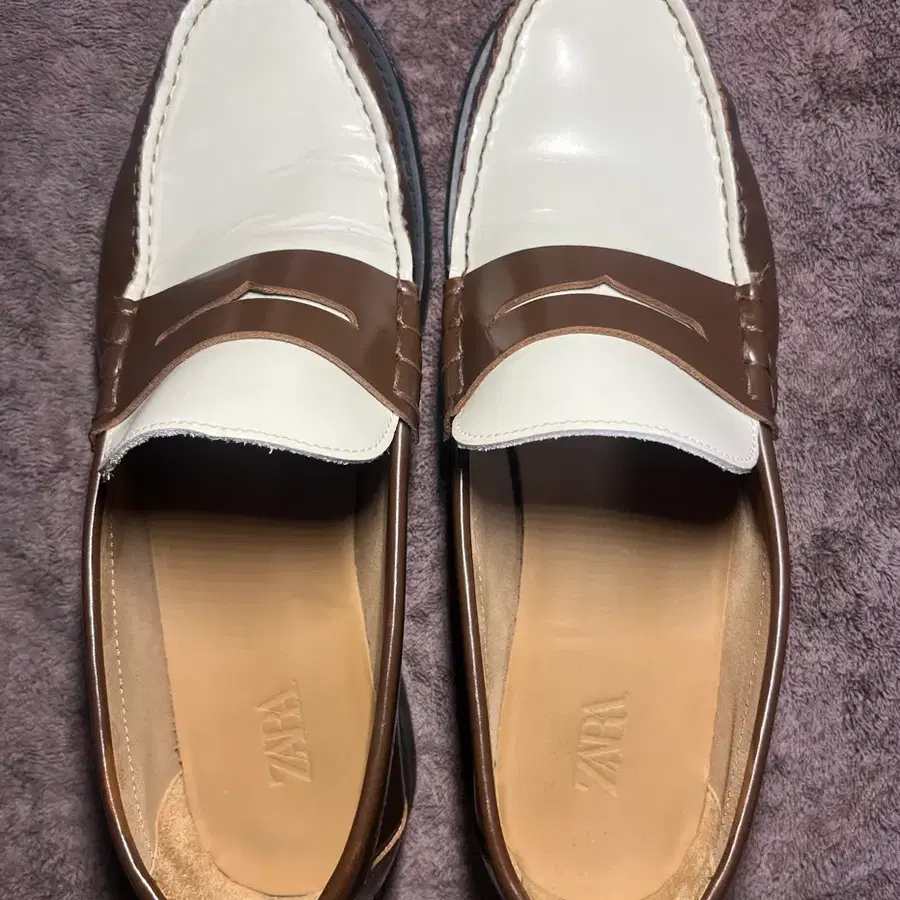 ZARA 콘트라스트 로퍼