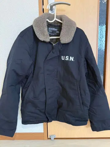AVIREX U.S.N. 밀리터리 자켓 보아 옷깃