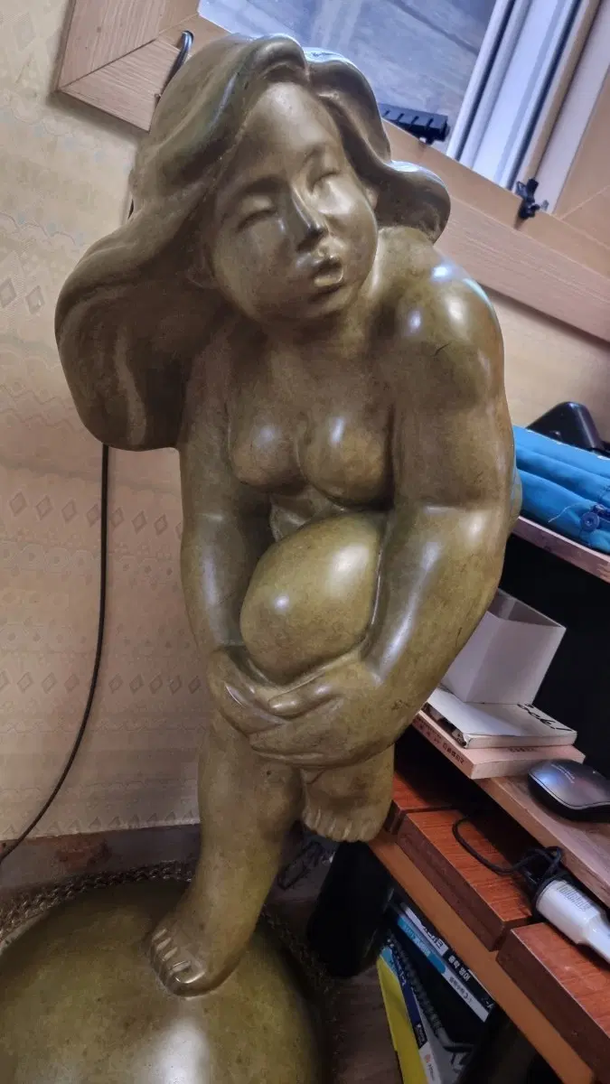 조각상 여자아이 청동색 빈티지