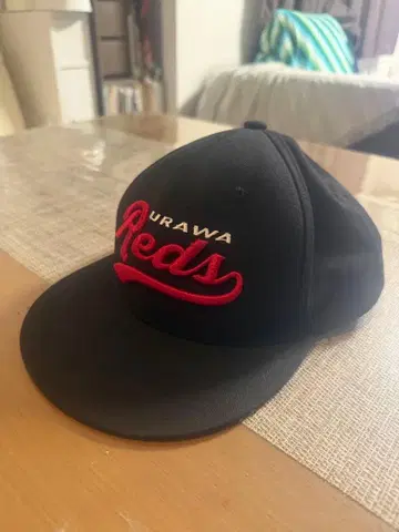 우라와 레즈 URAWA Reds 캡 모자