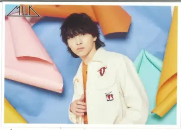 M!LK 42번째 요시다 진토 브로마이드 4