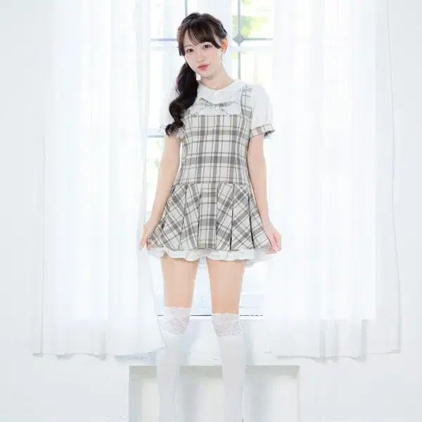 에블린 evelyn 밑단 프릴 플리츠 미니 반팔 원피스