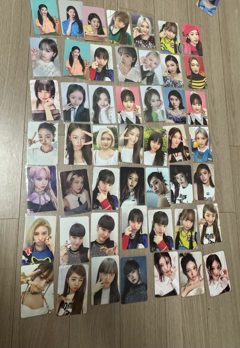 공굿폭폭폭덤)50장아이브 포카 대량 판매 장원영 안유진 이서 가을 리즈