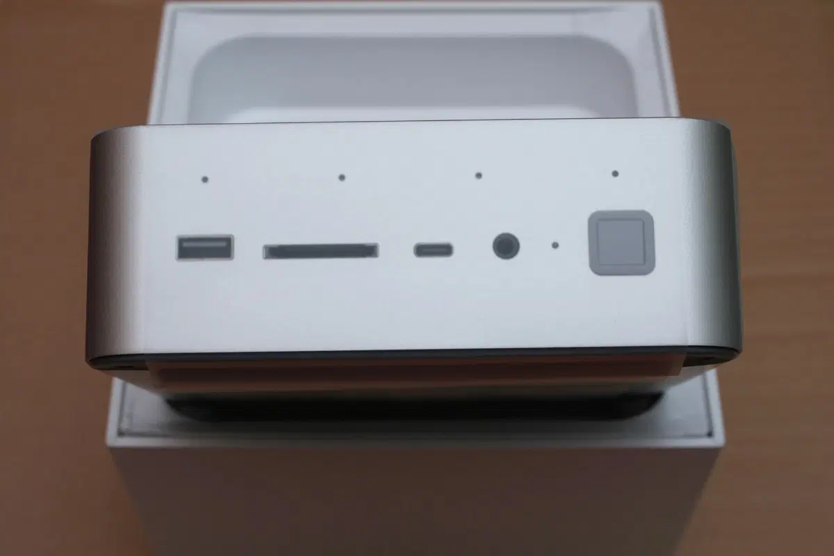 Beelink GTI14 AI 미니PC (Ultra 9 / 64GB / 2TB) 팝니다