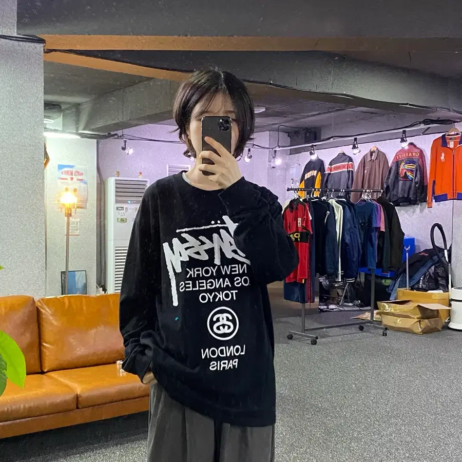 스투시 월드투어 블랙 롱슬리브 B5562