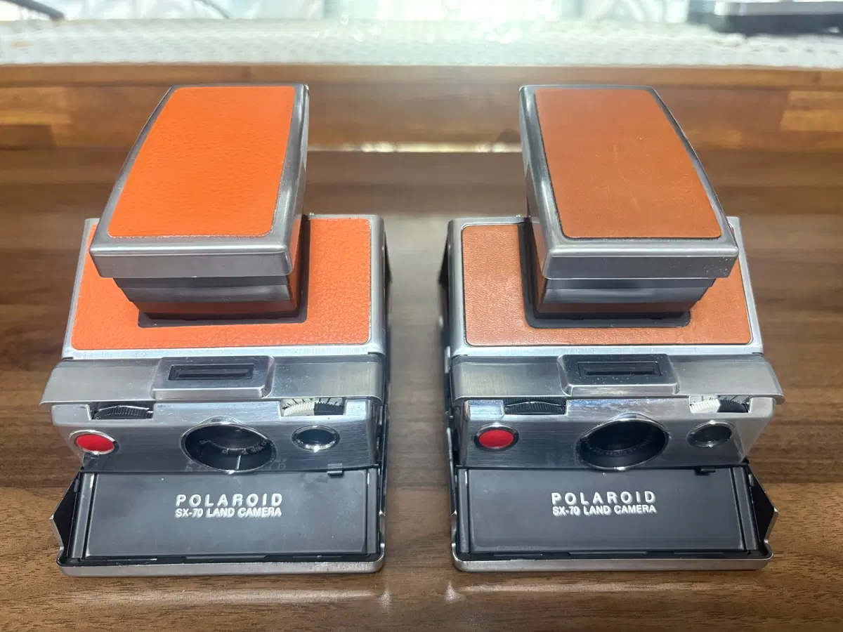 클래식 폴라로이드 카메라 Polaroid SX-70 Land camera. original