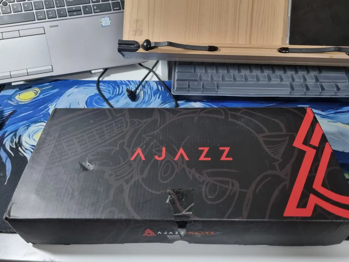 AJAZZ AK820 화이트 유선 기계식 키보드 풀박스 A급
