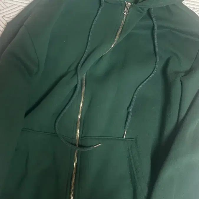 초록색 후드집업