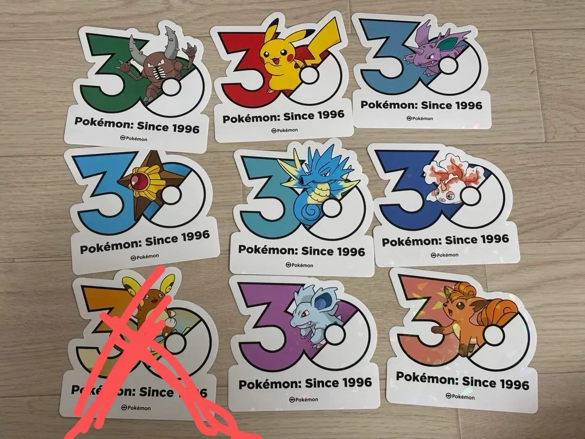 포켓몬 30주년 기념 스티커 팝니다 피카츄