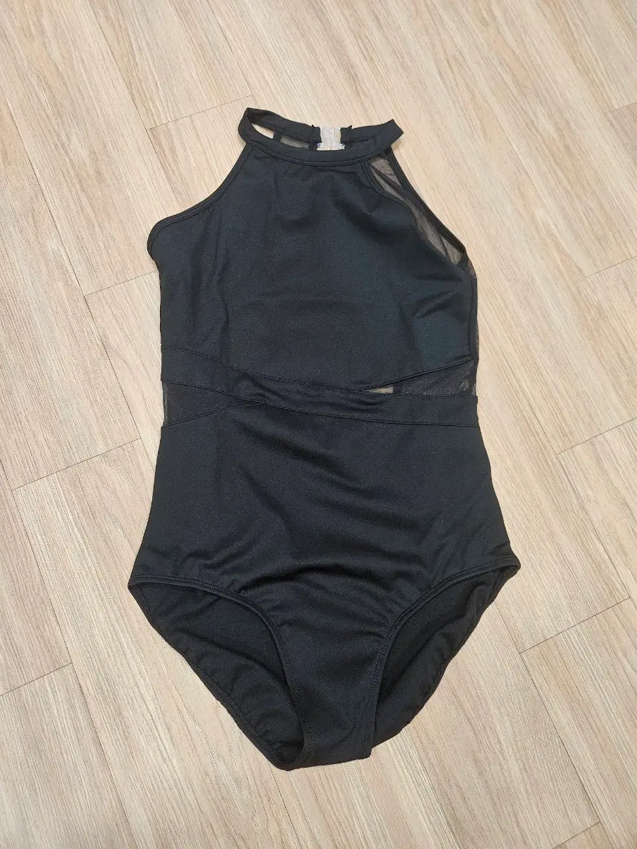 (새상품) 메쉬 홀터넥 레오타드 발레복 블랙 M