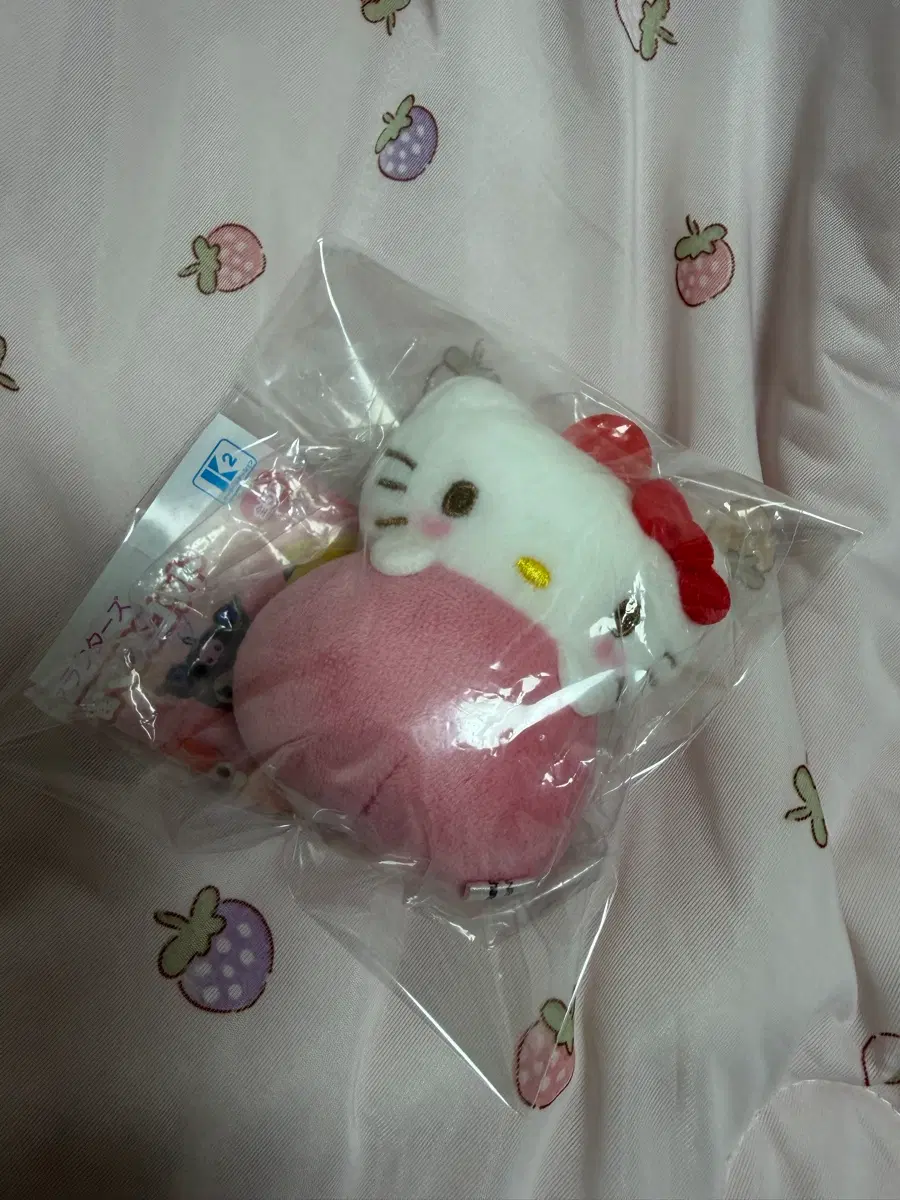 산리오 향이 나는 과일 다이후쿠(모찌) 마스코트 가챠 헬로키티