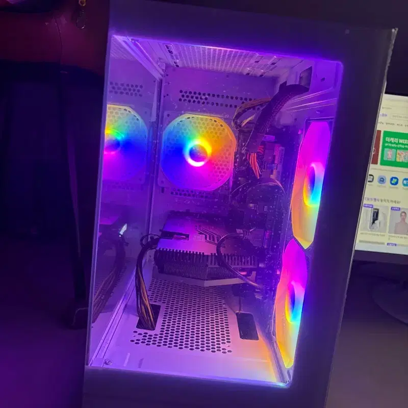 급처_사양 업!!!) RTX 3070 / 32G RAM 고사양 게이밍 본체 + 32인치 커브드 모니터 팝니다.