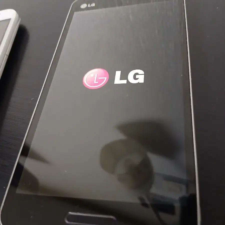 LG 옵티머스 gk(F220K) 스마트폰
