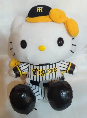 다이쇼와 제지 산업 헬로키티 한신 타이거즈 봉제 인형 앉은 2011년