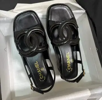 (매장가 242만) 샤넬 26b 샌들