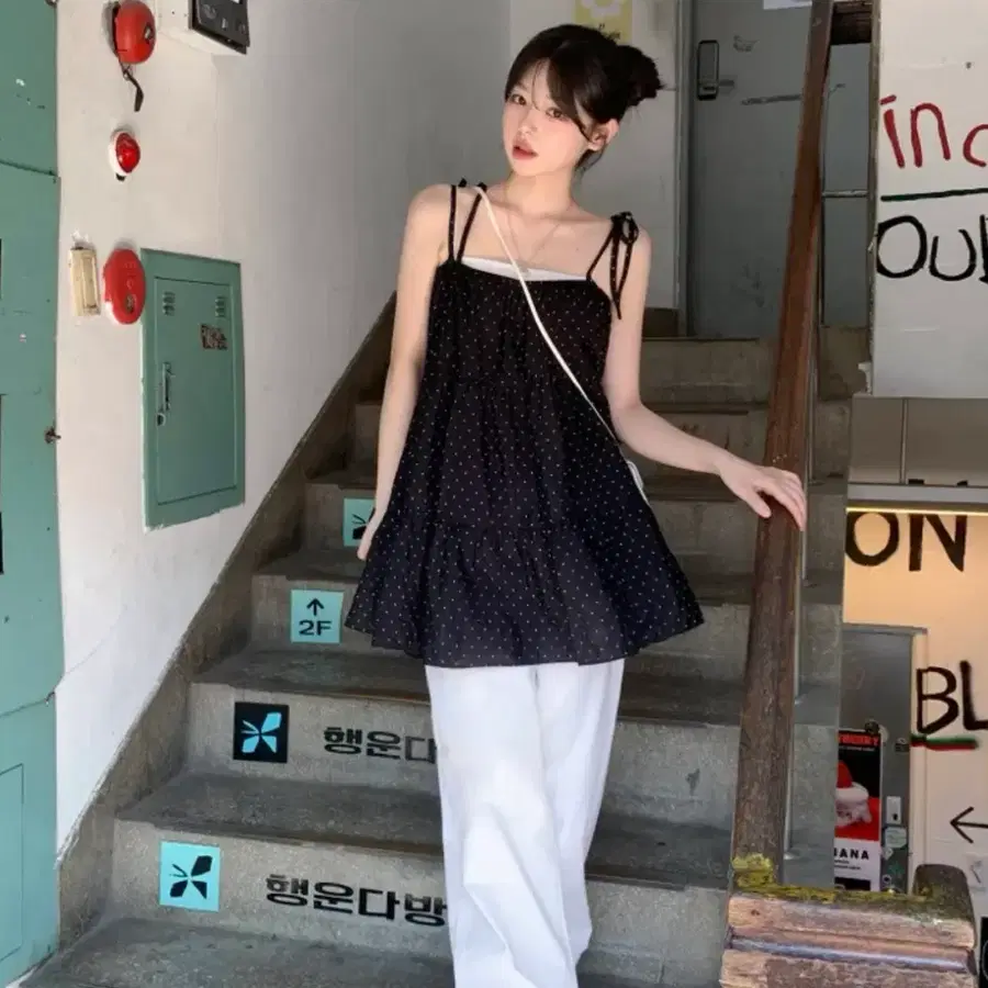 웬디 도트 스트랩 원피스