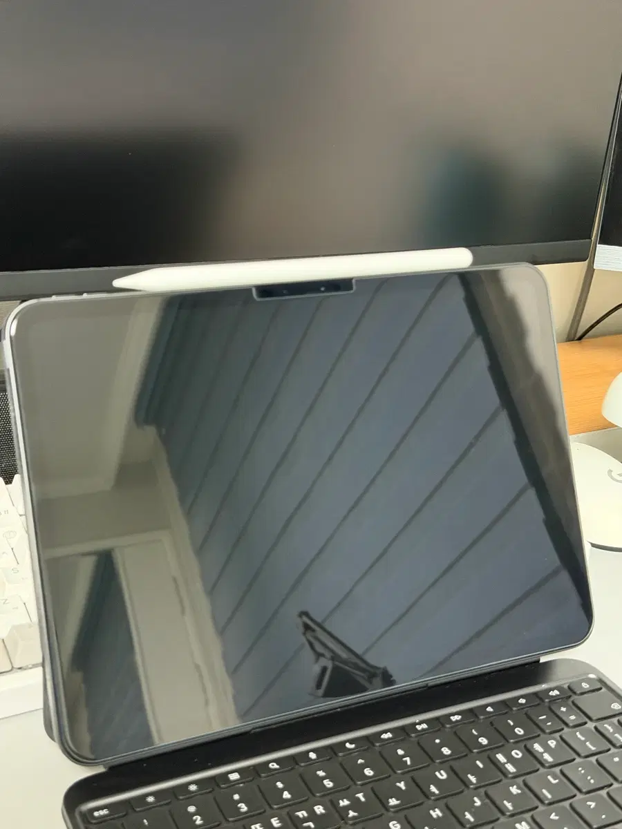Apple iPad Pro M4 256gb 11인치 + Apple 매직 키보드 2세대 + 펜슬 2세대 판매
